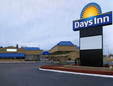 Days Inn By Wyndham Washington Exterior photo